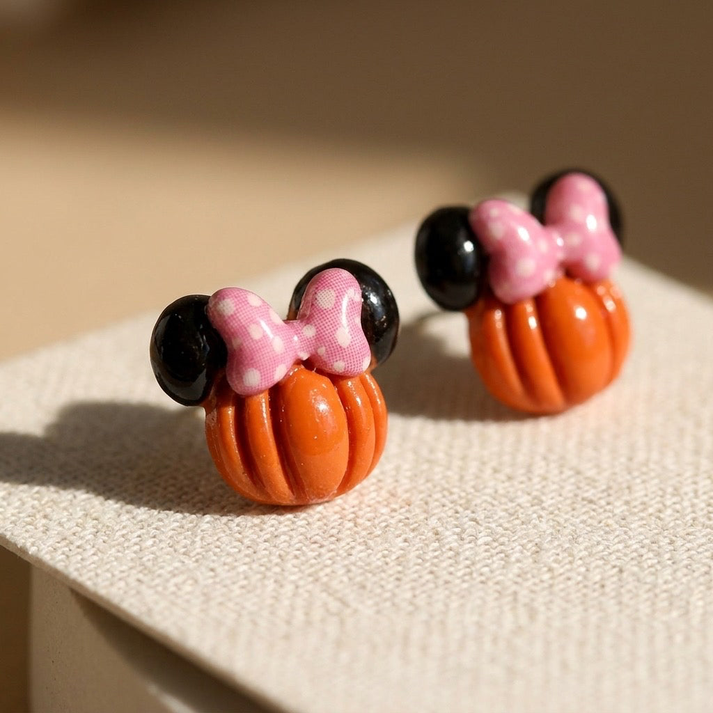 Pumpkin Mouse Bow Studs
