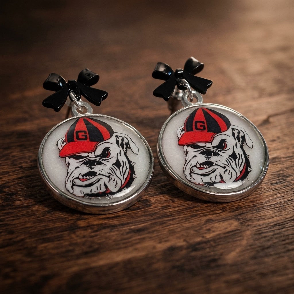 Bulldog Bow Dangles – Lightweight, Hypoallergenic & Nickel Free